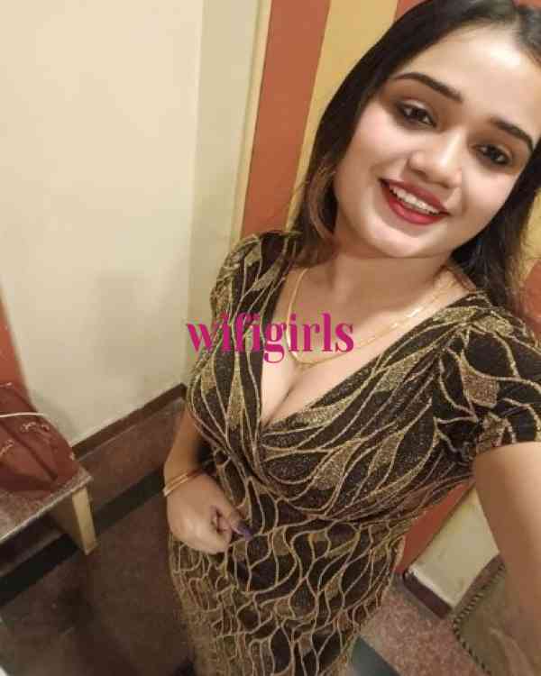 Best Delhi Call Girl & Sensual Encounters with Big Boobs Bhabhi